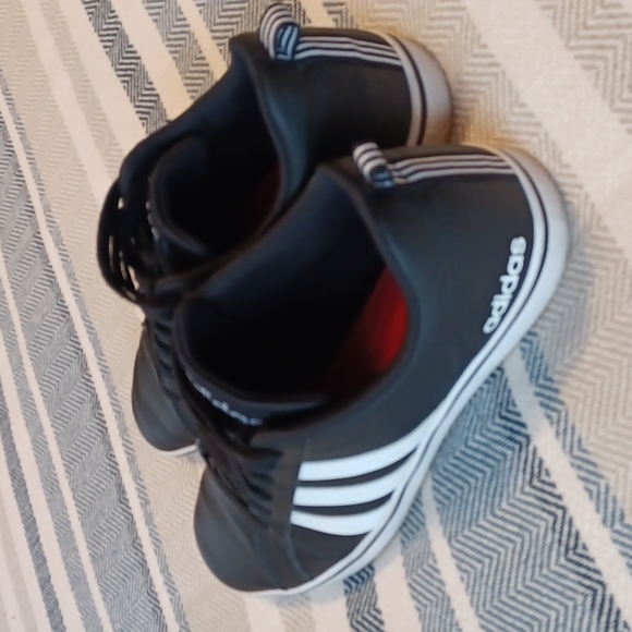 Adidas classic - Picture 2 of 3